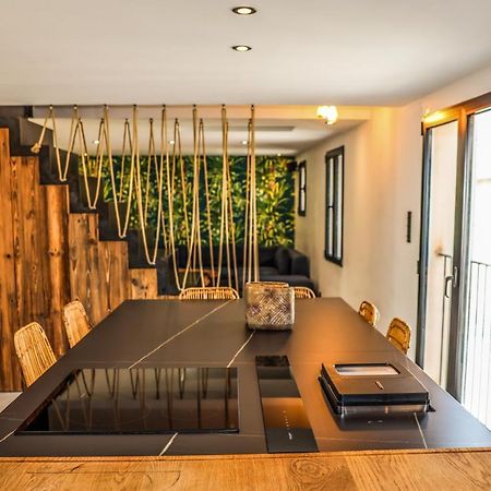 Casa Jungle ! Superb Duplex Apartment, Place Des Lices ! سان تروبيه المظهر الخارجي الصورة