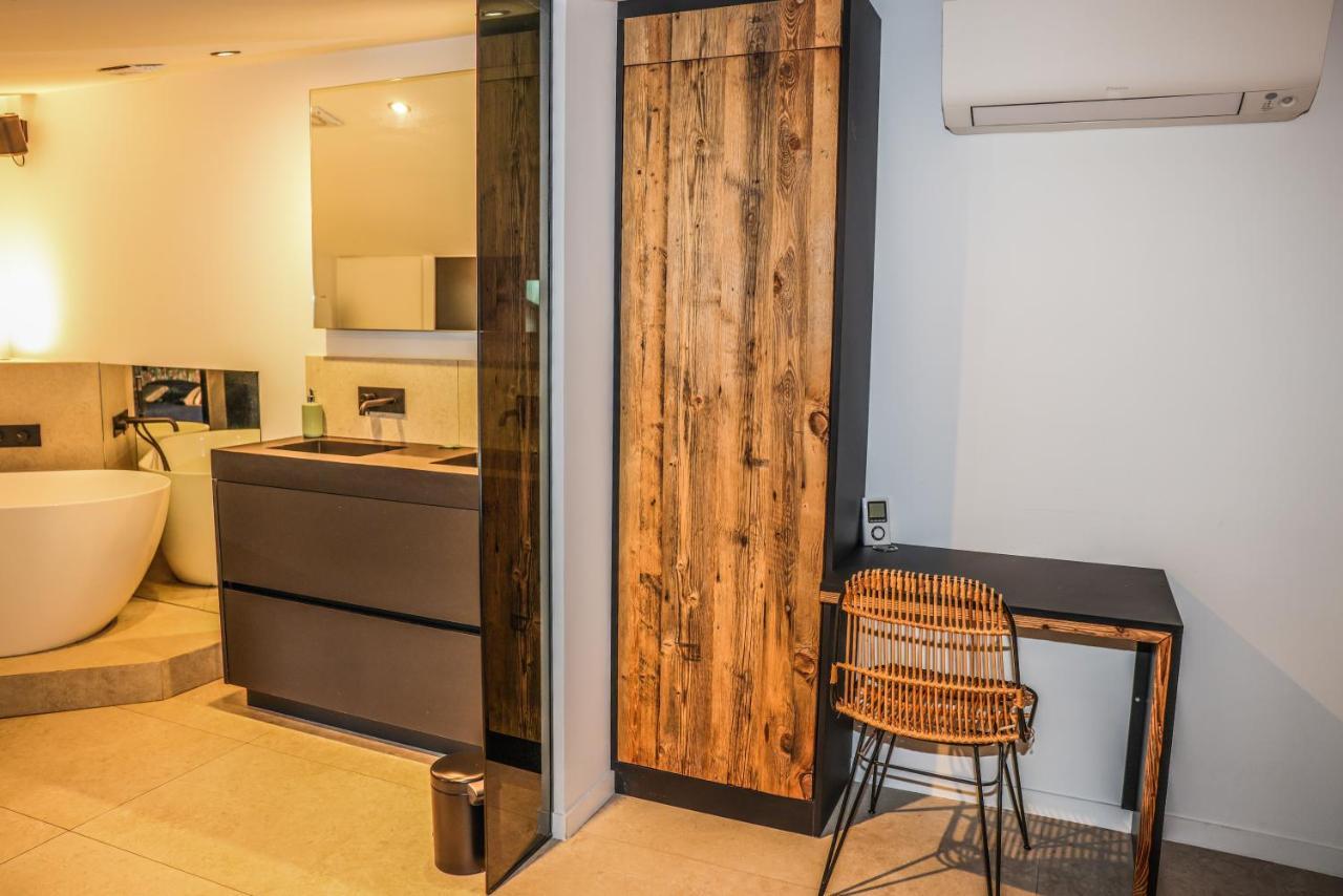 Casa Jungle ! Superb Duplex Apartment, Place Des Lices ! سان تروبيه المظهر الخارجي الصورة