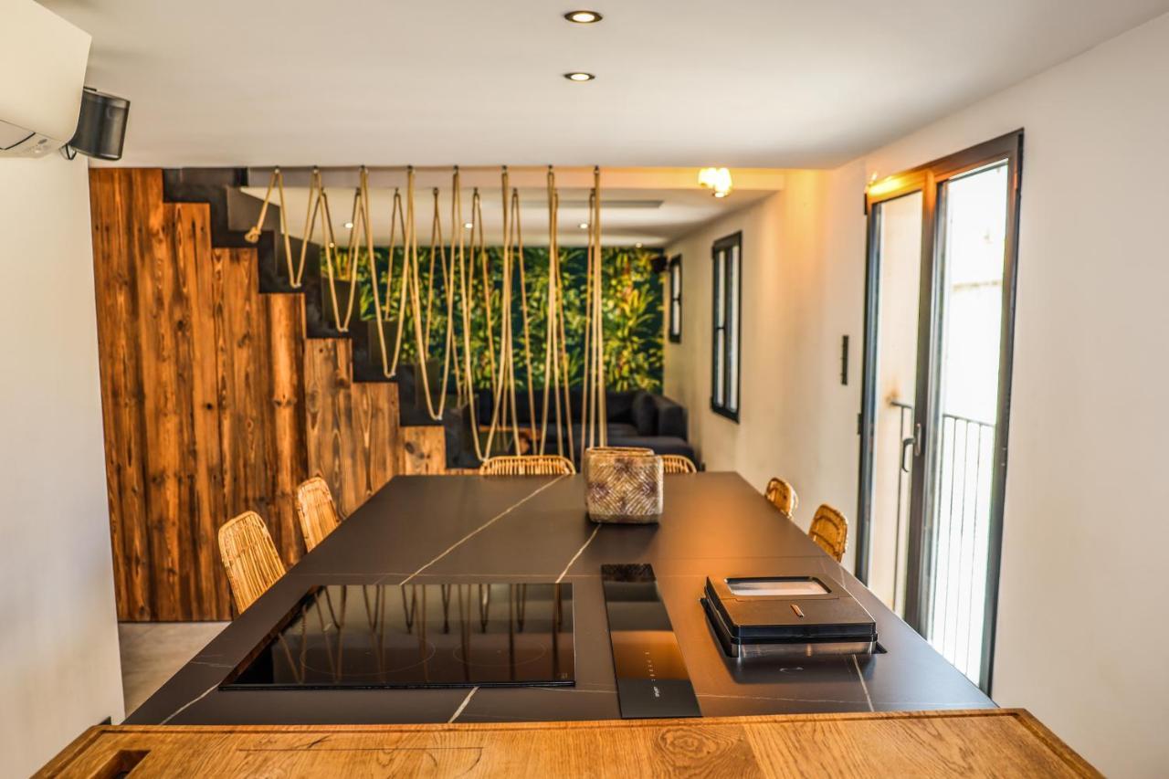 Casa Jungle ! Superb Duplex Apartment, Place Des Lices ! سان تروبيه المظهر الخارجي الصورة